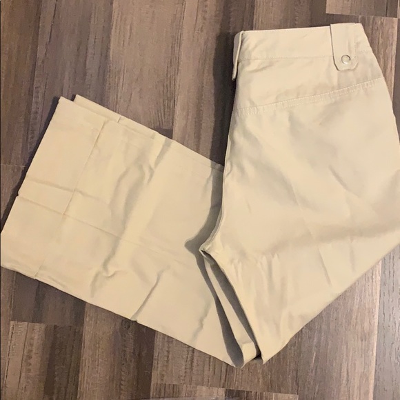 Banana Republic Khaki Cropped Wide Leg Pant Sz 2 - Picture 2 of 3